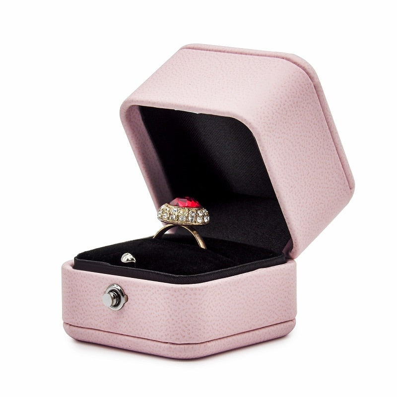 Écrin Bague Mariage : Le symbole d’une union