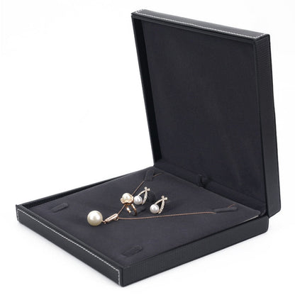 Écrin Bijoux Grand – Générosité des formes