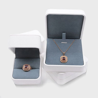 Écrin Bijoux Blanc – Pureté et finesse