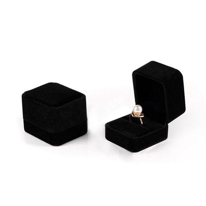 Écrin Bague Petit – Délicatesse assurée