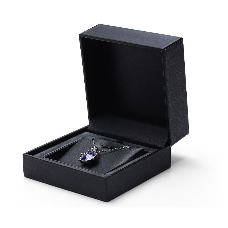 Écrin Bijoux Noir – Sobriété et distinction