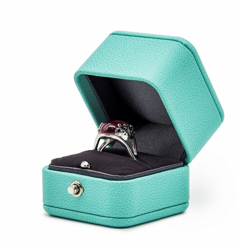 Écrin Bague Mariage : Le symbole d’une union
