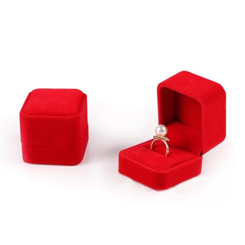 Écrin Bague Petit – Délicatesse assurée