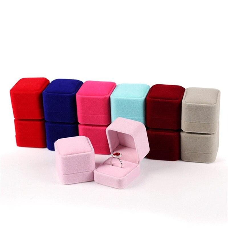 Écrin Bague Petit – Délicatesse assurée