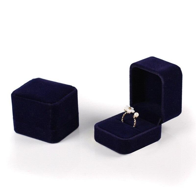 Écrin Bague Petit – Délicatesse assurée