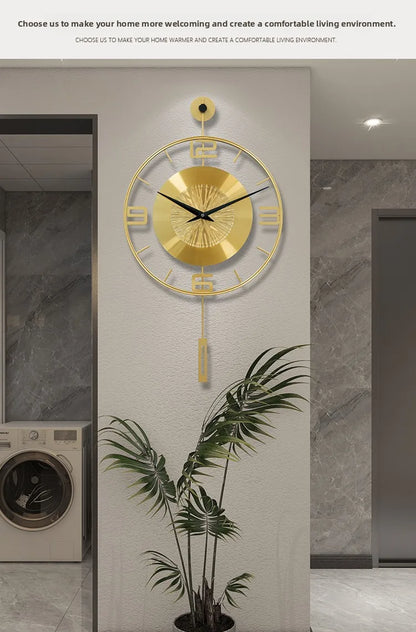Horloge Murale Luxe Métal Doré avec Balancier Décoratif
