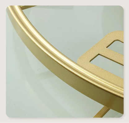 Horloge Murale Luxe Métal Doré avec Balancier Décoratif