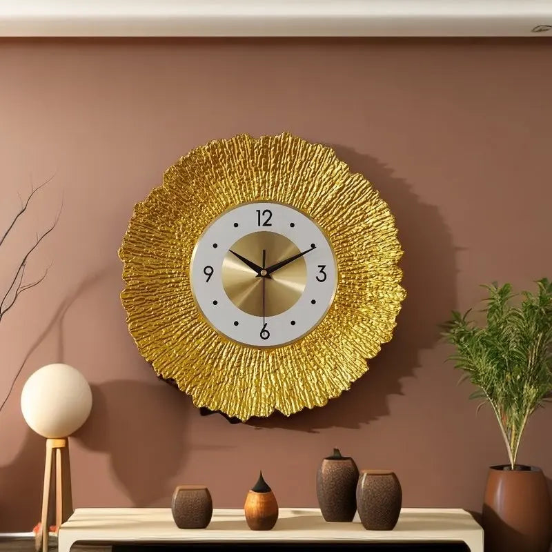 Horloge Murale Luxe Métal Ronde – Design Doré Motif Bois 30,5cm
