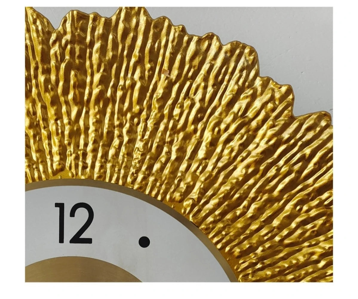 Horloge Murale Luxe Métal Ronde – Design Doré Motif Bois 30,5cm