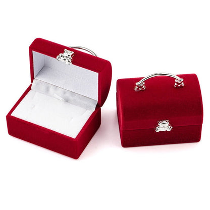 Écrin Bague Velours – Raffinement et douceur