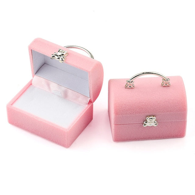 Écrin Bague Velours – Raffinement et douceur