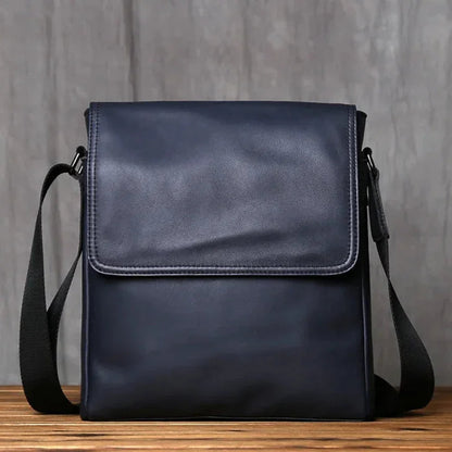 Sacoche Cuir Homme Verticale Noire Rabat Bandoulière Compacte